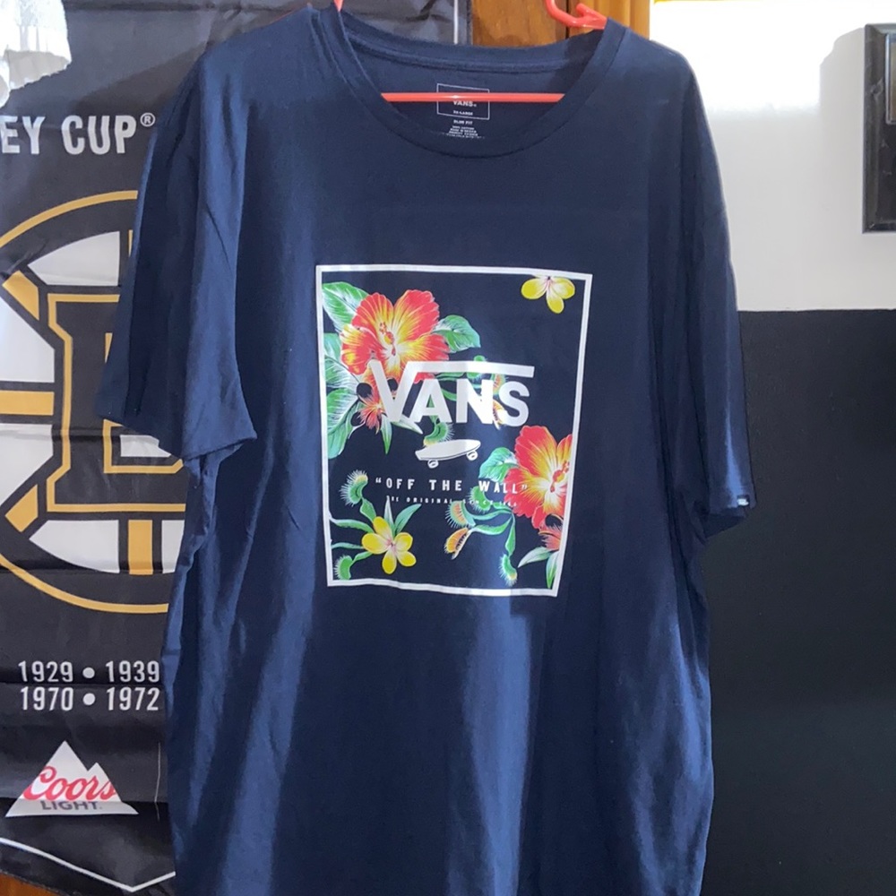 Vans navy tee shirt